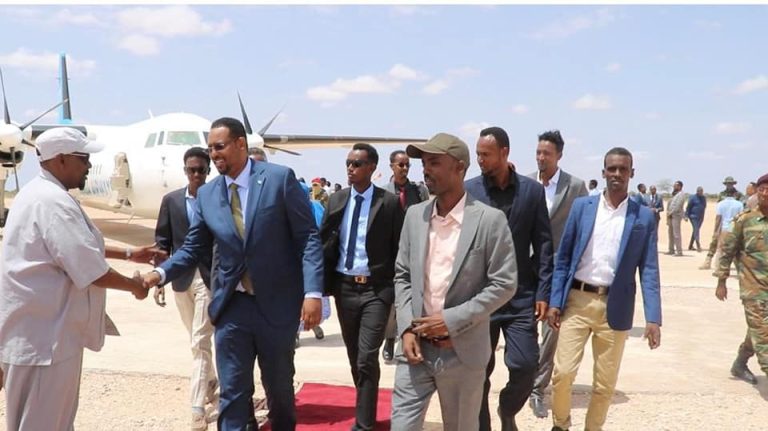 SAWIRRO:Wafdi hordhac u ah Madaxweyne Hassan sheikh maxamuud oo gaaray Maanta Magaalada Dhuusamareeb.