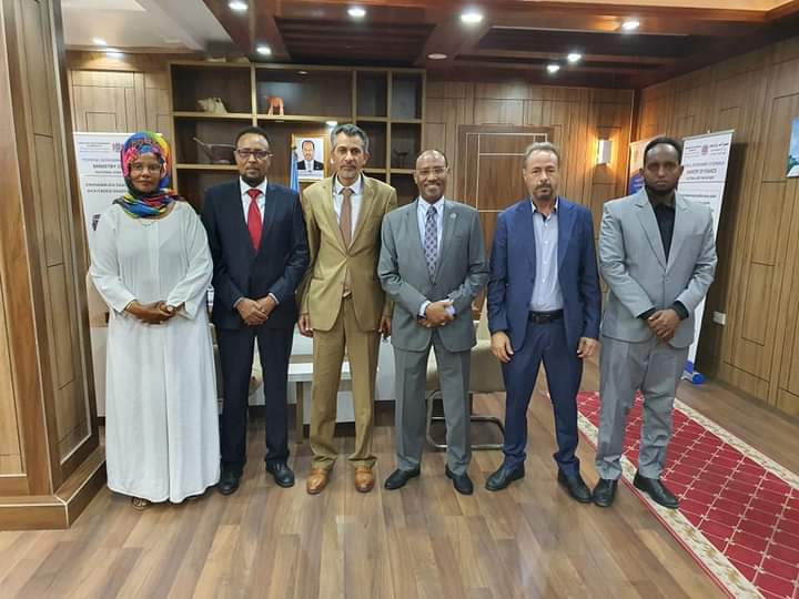 SAWIRRO:Wasiirka Maaliyadda Soomaaliya  oo maanta la kulmay safiirka Wadanka Libya.