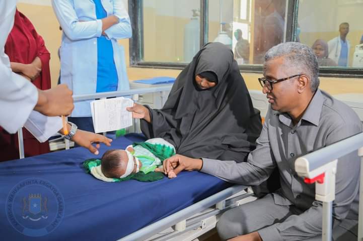 Ergeyga gaarka ah ee Arrimaha Gurmadka Abaaraha oo u kuur galay xaaladda dad kusoo barakay magaalada Muqdisho.