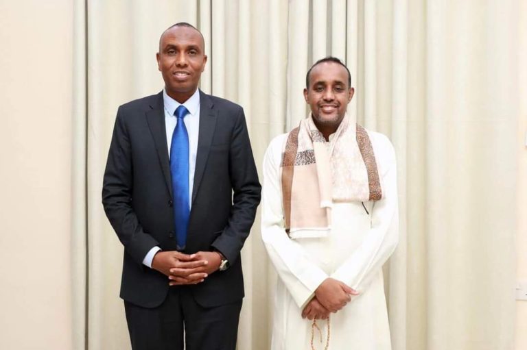 Mudane Rooble oo Hambalyo U Diray Ra’iisul wasaaraha  Cusub.