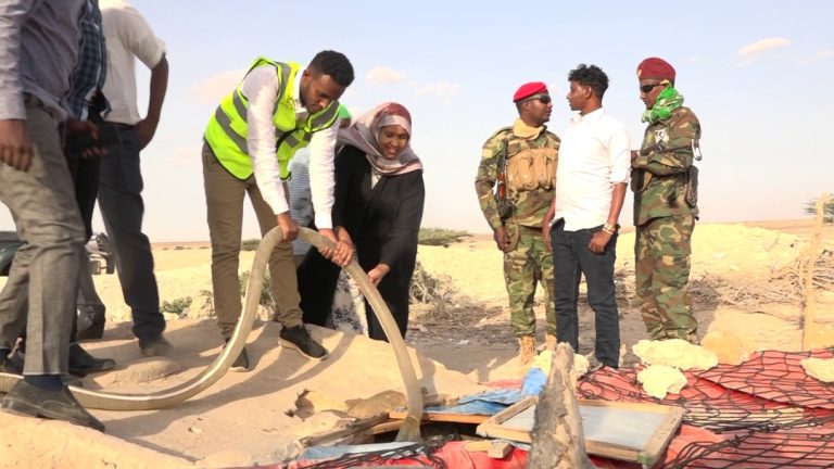 Guddoomiye ku xigeenka Labaad Baarlamaanka Galmudug oo gaartay deegaanka  Qorye-weyn.
