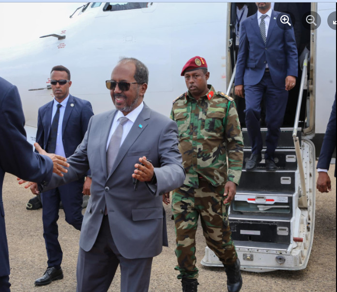 Madaxweyne Hassan sheikh Maxamuud oo gaaray Magaalada Dhuusamareeb.