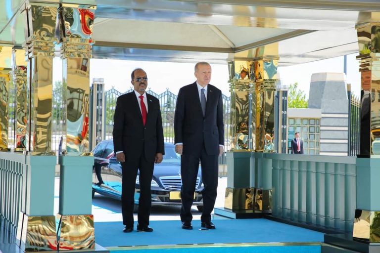Madaxweynaha Qaranka Oo Si Maamuus Sare ah Loogu soo Dhaweeyay Madaxtooyada Turkiga.