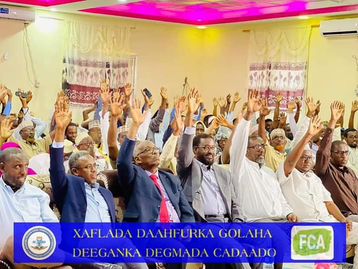 Magaalada Cadaado waxaa maanta ka socta Xaflada Daahfurka Dhismaha Golaha Deegaanka Degmadaas yeelaneyso
