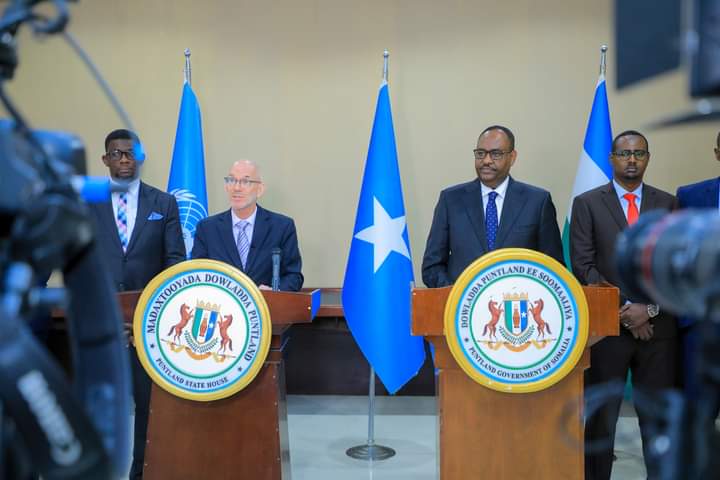 Madaxweyne Dani oo la kulmay Wafdi ka socda Beesha Caalamka oo uu hoggaaminayo Ergayga Qaramada Midoobey ee Soomaaliya James Swan