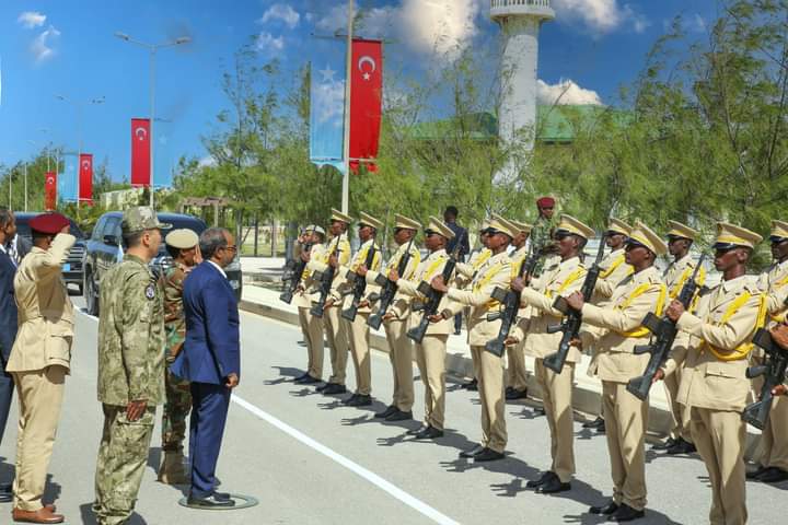 MADAXWEYNE XASAN SHEEKH OO TABABAR USOO XIRAY SARAAKIIL IYO SARAAKIIL XIGEENNO KA TIRSAN CXDS