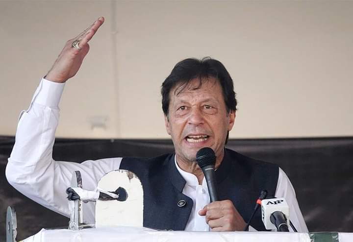 Dowladda Pakistan oo mamnuucday in si toosa loo tebiyo khudbadaha ra’iisal wasaarihii hore ee dalka Pakistan Imran Khan