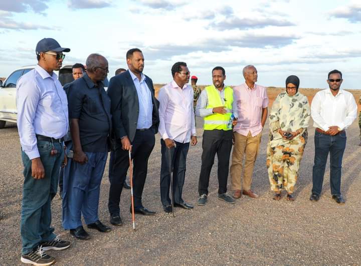 Madaxweyne Qoor Qoor oo maanta kormeeray garoonka diyaaradaha ugu wayn degmada Caabudwaaq