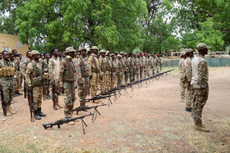 Ciidanka Danab oo U daatay Sildhig Alshabaab Ku Lahaayeen Buq Aqable.