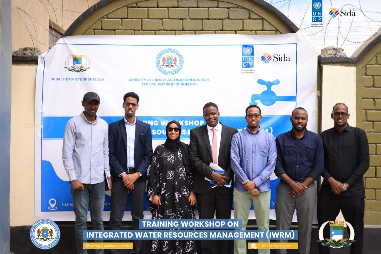 Wasiirka Wasaarada Tamarta iyo Kheyraadka Biyaha ee dowlad goboleedka Jubaland oo  si rasmi ah u furay Tababar ku saabsan ku dhafka Maareeynta Kheyraadka Biyaha
