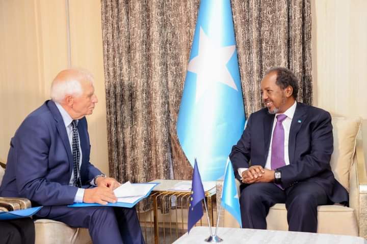 Madaxweyne Xasan sheekh oo la kulmay  Kuxigeenka Midoowga Yurub ee Arrimaha Siyaasadda iyo Amniga