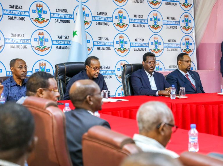 [DAAWO] Madaxweyne Qoor-Qoor oo soo xiray kulan looga hadlayey dardar galinta howlgallada ka dhanka ah argagixisada