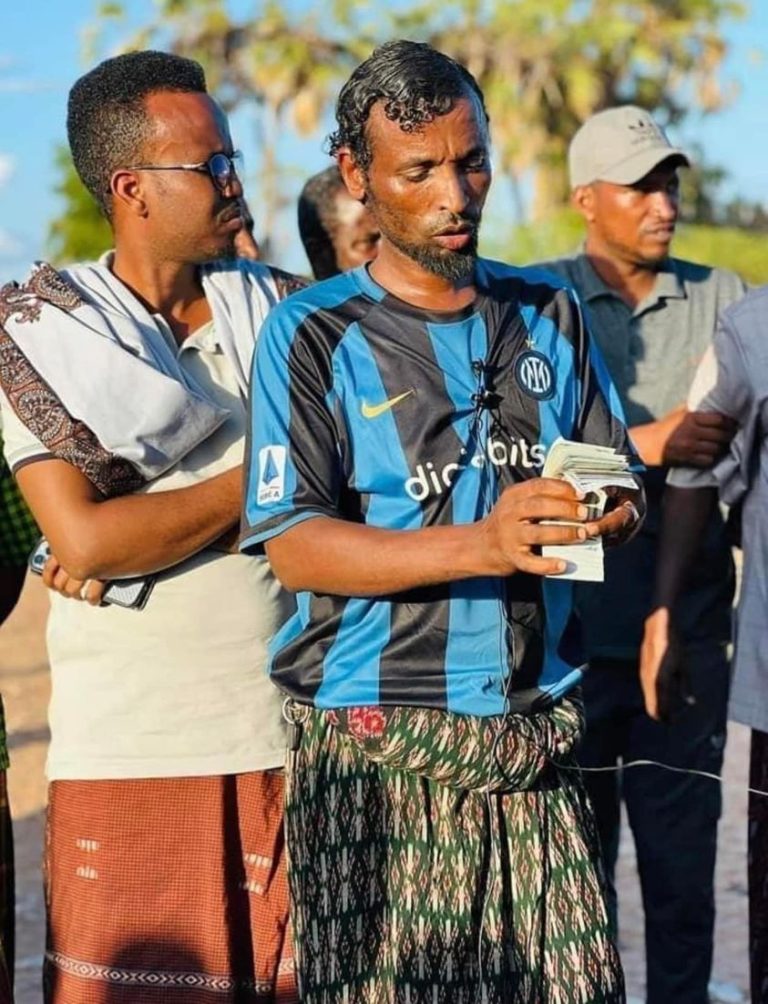 Daawo:-Madaxyada Alshabaab oo lagu kala Iibsaday Baladweyn