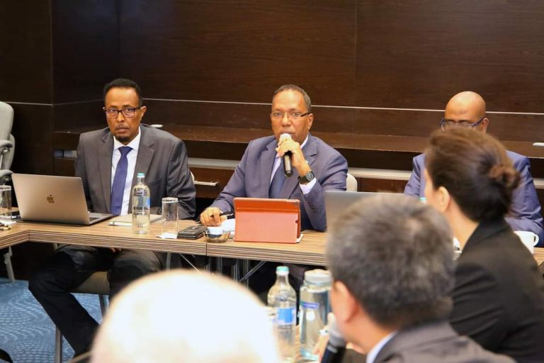 Wasiirka Maaliyadda XFS oo shir gaar ah kula yeeshay magaalada Nairobi ee dalka Kenya Madaxda Hey’adda Lacagta Adduunka ee IMF