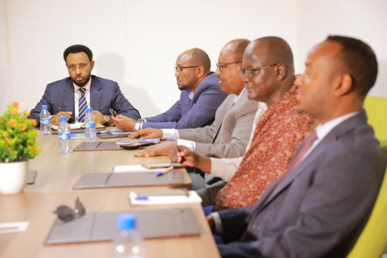 Wasiirrada Shaqada iyo Arrimaha Bulshada Federaalka iyo Dawlad-gobolleedyada oo shir uga furmay Muqdisho