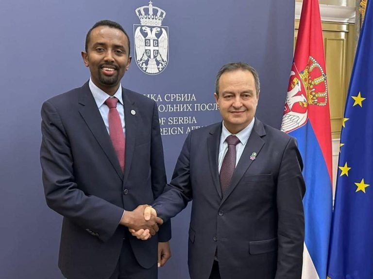 Safiirka Dalkeena u qaabilsan Serbia oo la kulmay Ra’iisul Wasaare ku xigeenka ahna Wasiirka Arrimaha Dibadda Serbia