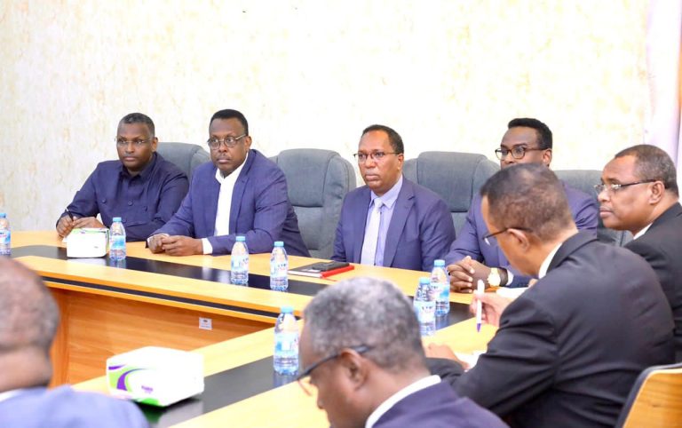 Wasaaradda Maaliyadda XFS oo lagu qabtay shir muhiim ah oo looga arrinsaday sidii looga hortagi lahaa maalgalinta argagixisada