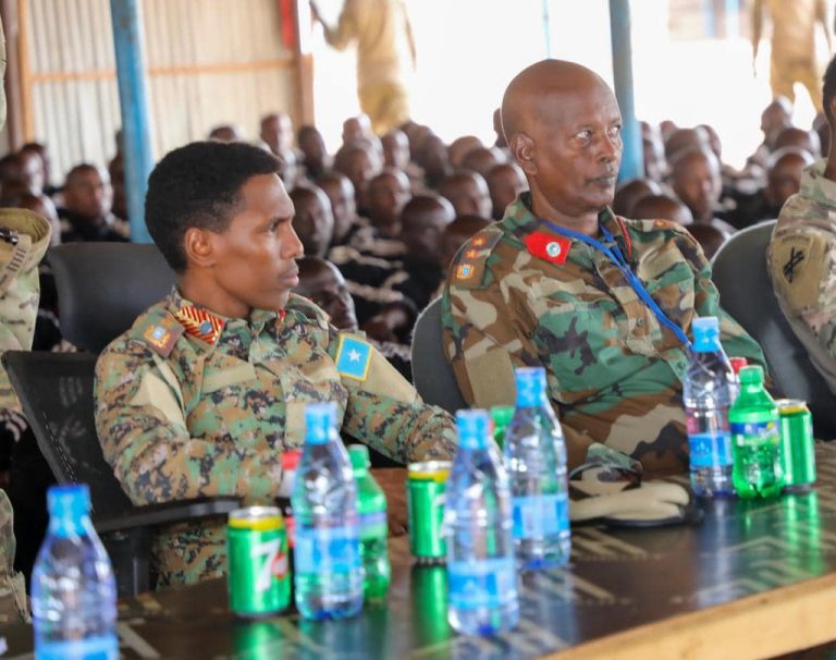 Gen. Odawaa ” waxaa la idinka rabaa inaad gudataan Waajibkiinna, waxaa idin sugaya Dad iyo Dal”.