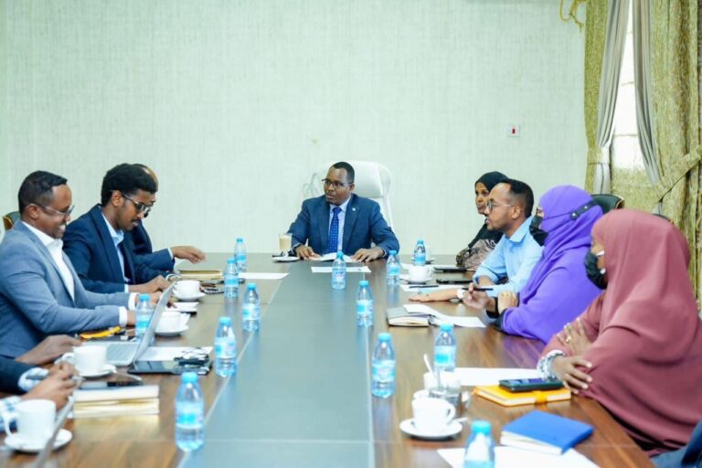 Agaasimaha Guud ee Madaxtooyada JFS oo Guddooomiyey shirka agaasime waaxeedyada Madaxtooyada