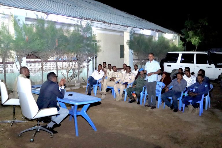 Guddoomiye ku xigeenka Dhanka Amnig Iyo Taliyaha Qaybta Guud ee Booliska Gobalka Banaadir oo kormeeray Degmada Kaxda