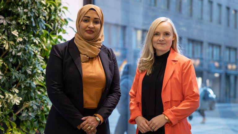 Wasiirka Wasaaradda Deegaanka iyo isbadalka Cimillada XFS Khadiijo AL Maqsuumi oo safar shaqo ku joogta dalka Finland