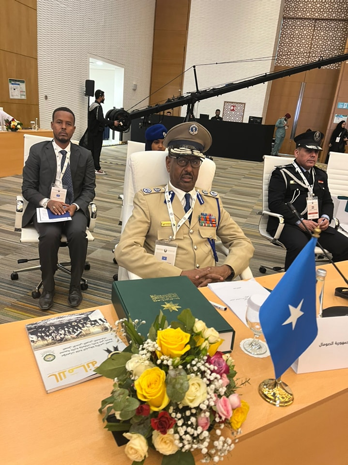 Taliyaha Boliiska Soomaaliya oo Dubai uga qeyb galay meertada 46-aad ee Shirka Taliyeyaasha Ciidanka Booliska dalalka Carabta. {Sawirro}