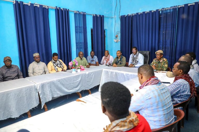 Madaxweyne Qoor-Qoor iyo Wasiirka Gaashaandhiga XFS oo gaaray degmada Hobyo