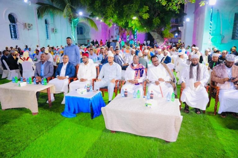 XFS Iyo Maamulka Gobolka Banaadir oo  ku bogaadiyay Culumada Soomaaliyeed sida ay u caddeeyeen go’aankooda la dagaallanka Khawaarijta