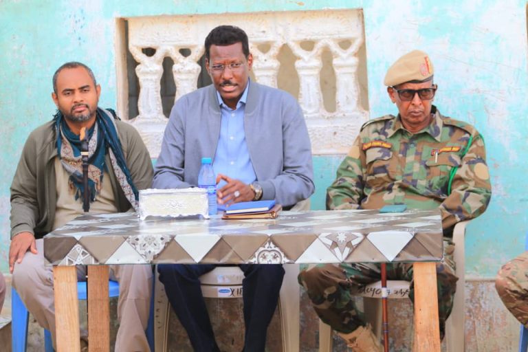 Madaxweynaha Galmudug oo shir gudoomiyay Kulan looga hadlayay adkeynta amniga Degmada Xarardheere.