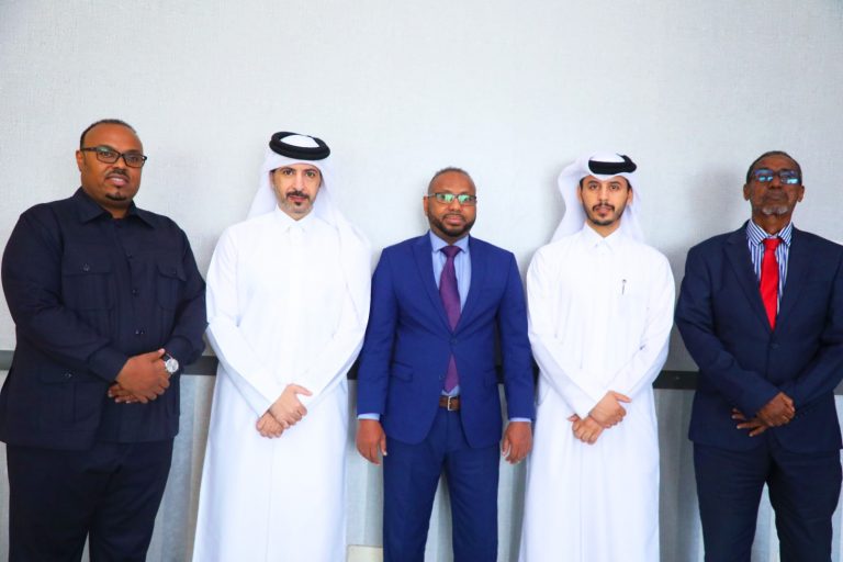 Xoghayaha joogtada ah ee wasaaradda  Arrimaha Dibadda XFS oo la kulmay danjiraha dowladda Qatar ee Soomaaliya