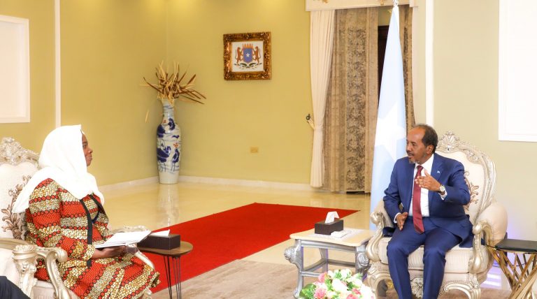 Madaxweynaha Xasan Sheekh oo qaabilay Madaxweyne ku xigeenka Bangiga Adduunka