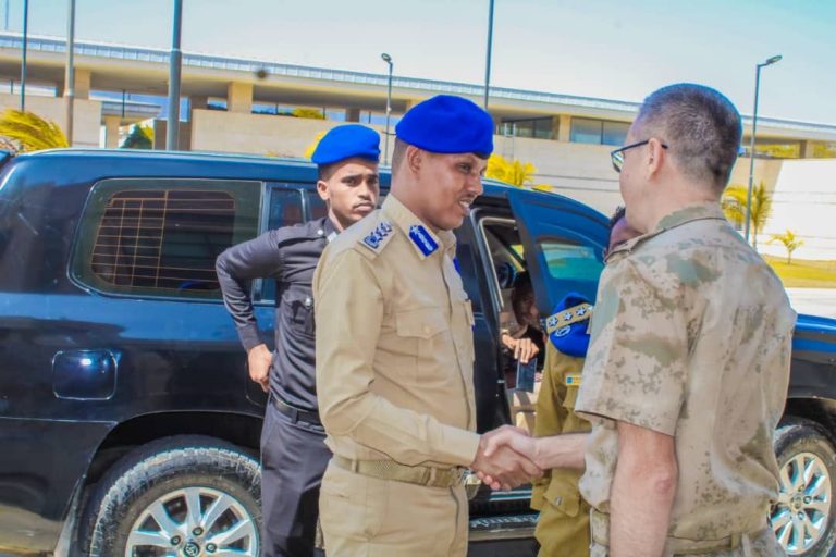 Taliyaha Ciidanka Boliiska Soomaaliyeed oo kulan Tacsi ah ugu tagay Safarada Dowladda Turkiga ay ku leedahay Magalada Muqdisho