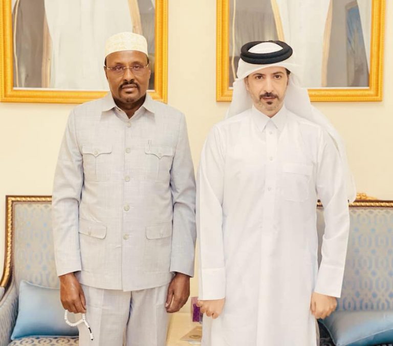 Maxay kawada Hadleen Guddoomiyaha Baarlamaanka Galmudug Iyo Safiirka Qatar ee Soomaaliya