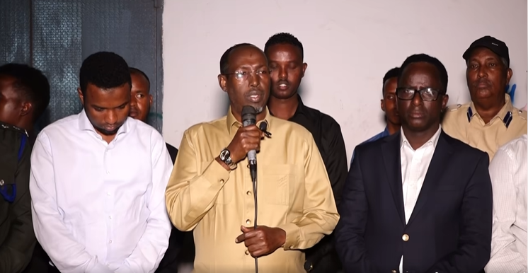 Duqa Muqdisho oo sheegay in xabsiga la dhigay ciidankii rasaasta ku furay Guddoomiyaha Yaaqshiid