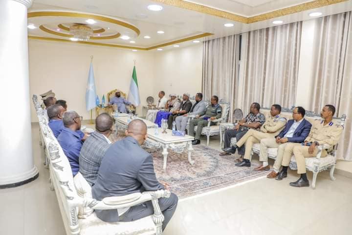 Madaxweynaha Dowladd Goboleedka Jubaland oo Madaxtooyada ku soo dhaweyay taliyaha ciidanka booliska