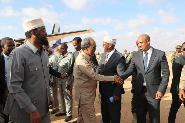 Madaxweyne Xasan Sheekh Maxamuud oo Gaaray Magaalada Kismaayo