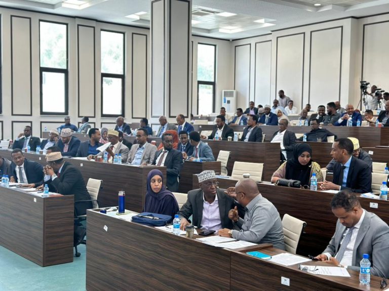 Golaha Shacabka BFS oo Maanta Meel Mariyey Hindise Sharciyeedka aqoonsiga iyo diiwaaan galinta dadweynaha.