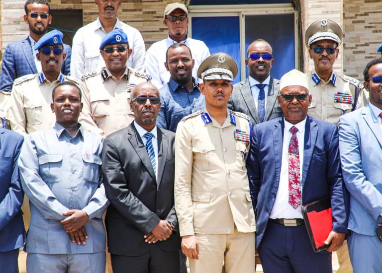 Taliyaha Ciidanka Boliiska Soomaaliyeed oo soo xiray Shirka Taliyayaasha Boliiska ee kismaayo ka socday