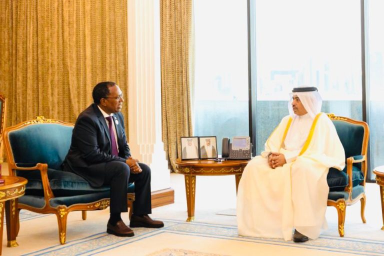 Wasiirka Maaliyadda Soomaaliya oo Doxa kula kulmay Dhiggiisa Qatar