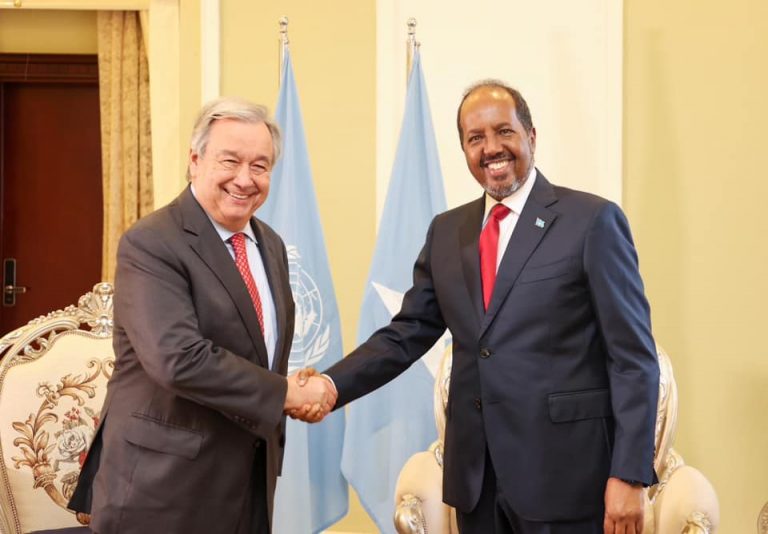 Madaxweyne Xasan Sheekh Oo Qasriga Madaxtooyada Ku Qaabilay Xoghayaha Guud Ee Qaramada Midoobey