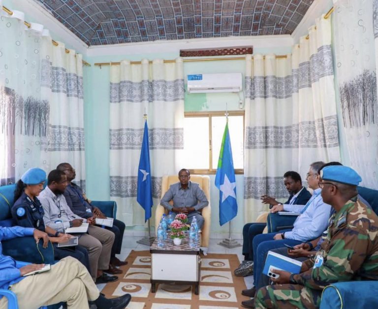 Madaxweynaha Hirshabeelle oo Beledweyne kulan kula qaatay Wakiilada Qaramada Midoobay.