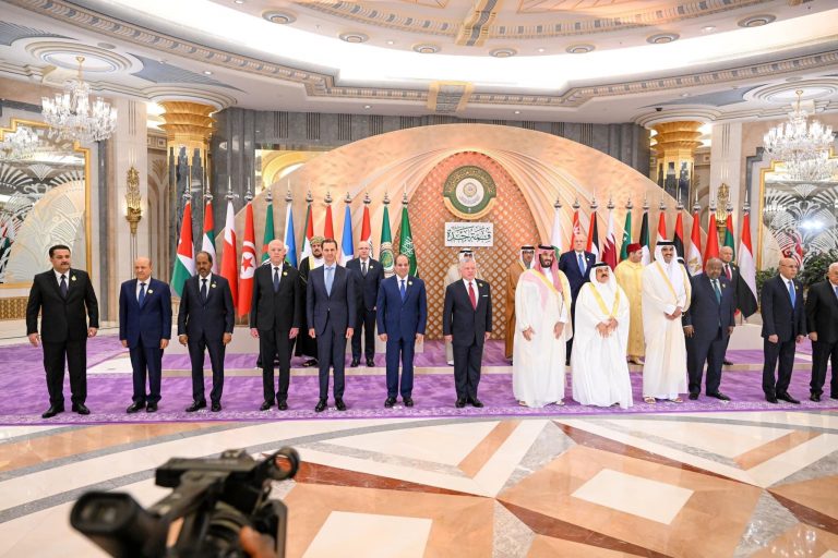 MADAXWEYNE XASAN SHEEKH OO KHUDBAD KA JEEDIYEY MEERTADA 32-AAD EE JAAMACADDA CARABTA