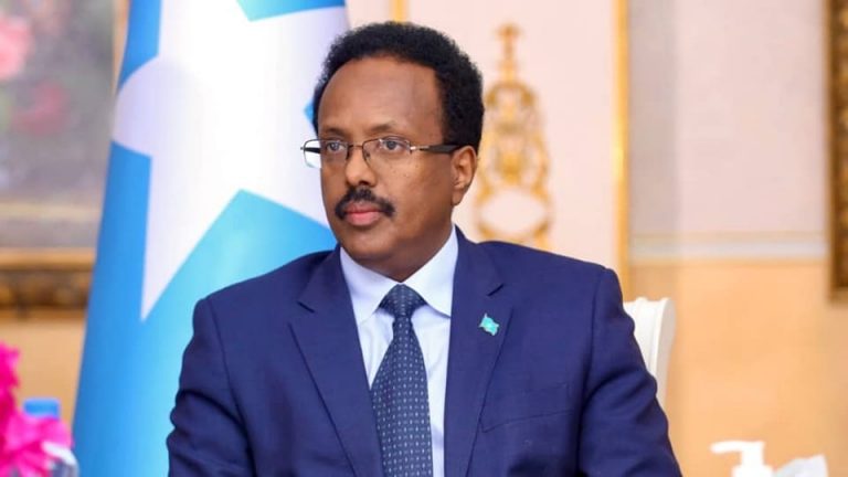 Madaxweynihii hore ee Jamhuuriyadda Maxamed Cabdullaahi Farmaajo ayaa soo dhoweeyay go’aanadii ka soo baxay shirka golaha Wadatashiga Qaranka ee ahaa in dalku aado doorasho qof iyo cod ah