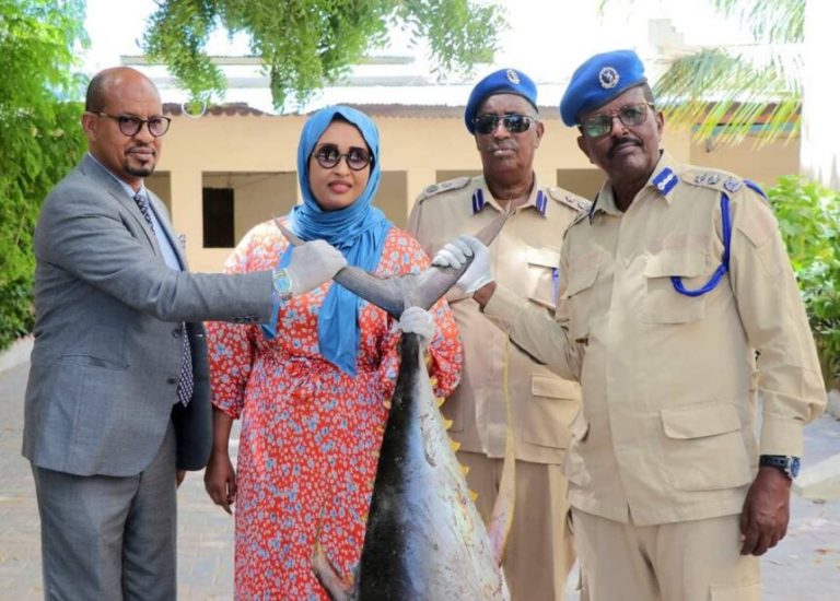 Wasaaradda deegaanka oo Kalluun ku wareejisaywasaaradda amniga