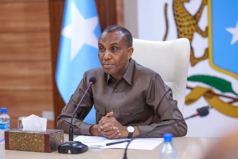 Ra’iisul Wasaaraha Xukuumadda Mudane Xamsa Cabdi Barre, ayaa guddoomiyey kulanka guddi hoosaadka golaha Wasiiradda ee tiirka Caddaaladda iyo Garsoor Madax-bannaan.