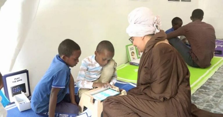 Mashruuc sare loogu qaadayo waxbarashada carruurta oo laga hirgeliyay Gaalkacyo