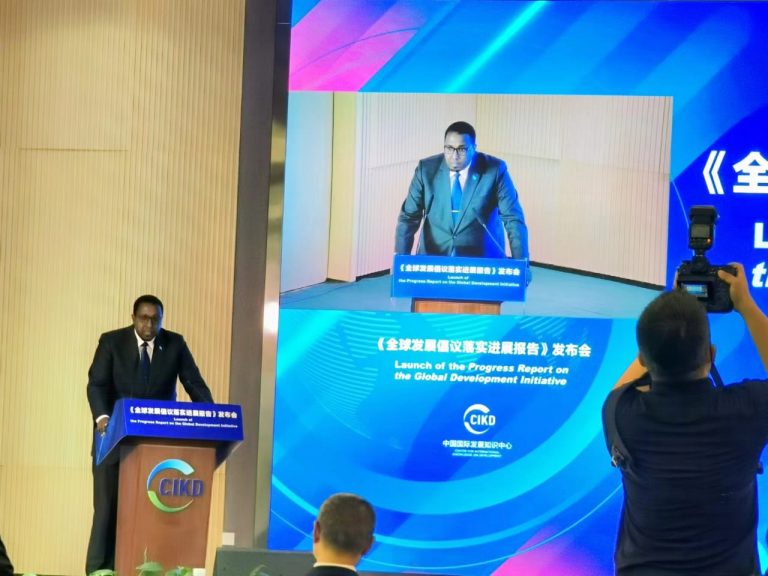 Safiirka Soomaaliya ee Dalka Shiinaha oo Khudbad ka jeediyay shirka Warbixinta Hindisaha Horumarinta Caalamiga ah