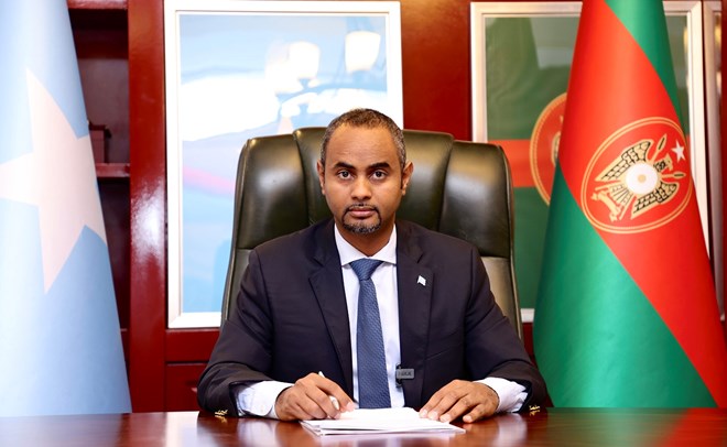 Wasiirka difaaca XFS oo faahfaahiyay muhiimadda ay Soomaaliya u leedahay in ay ku biirto ciidanka heeganka bariga Afrika