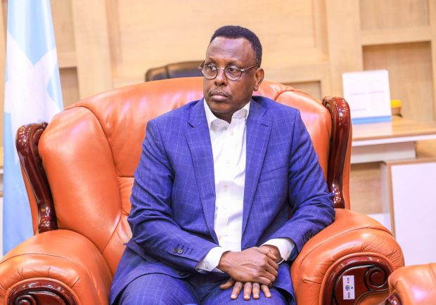 Wasiirka cadaaladda oo ka hadlay la dagaallanka musuqmaasuqa