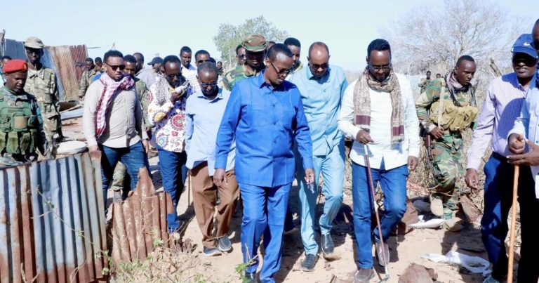 Madaxweynaha Dowladda Hirshabeelle iyo Wafdi  hogaaminayo oo loogu soo dhoweeyay degaanka Nuur-dugle